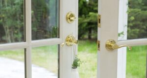 Hinged Screen Doors: Each And Everything You Need To Know About Hinged Screen Doors hinged screen door